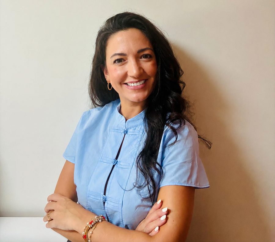 Sara Luque en su consulta de psicología perinatal en Córdoba